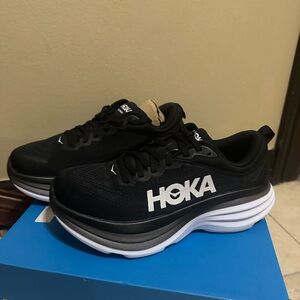 BNIB hoka bondi 8 black/white women’s running shoes